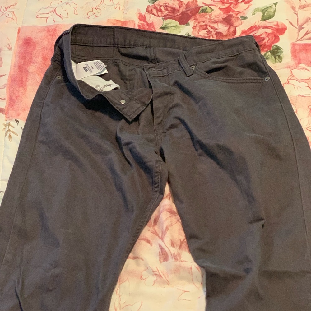 Gray 514 Levi’s